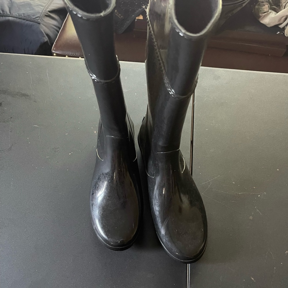 Micheal Kors rain Women Boots